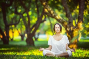 AYX GAME-意甲豪门争霸：战术布局引领足球新风！，意甲八大豪门