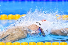 爱游戏app下载-球场魔术：那些令人眼花缭乱的篮球奇迹，球场魔术师是谁