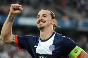 爱游戏中国官方网站平台-卡塔尔巴林世界杯预选赛开幕，球迷热情观战，世界杯预选赛巴林vs伊拉克直播