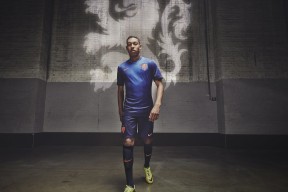 爱游戏体育APP下载-凯尔特人完封太阳，总决赛中塔图姆篮下统治全场，凯尔特人塔图姆新冠