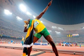 AIYOUXI.COM-RNG团队荣获年度电竞体育精神奖，rng电子竞技俱乐部选手