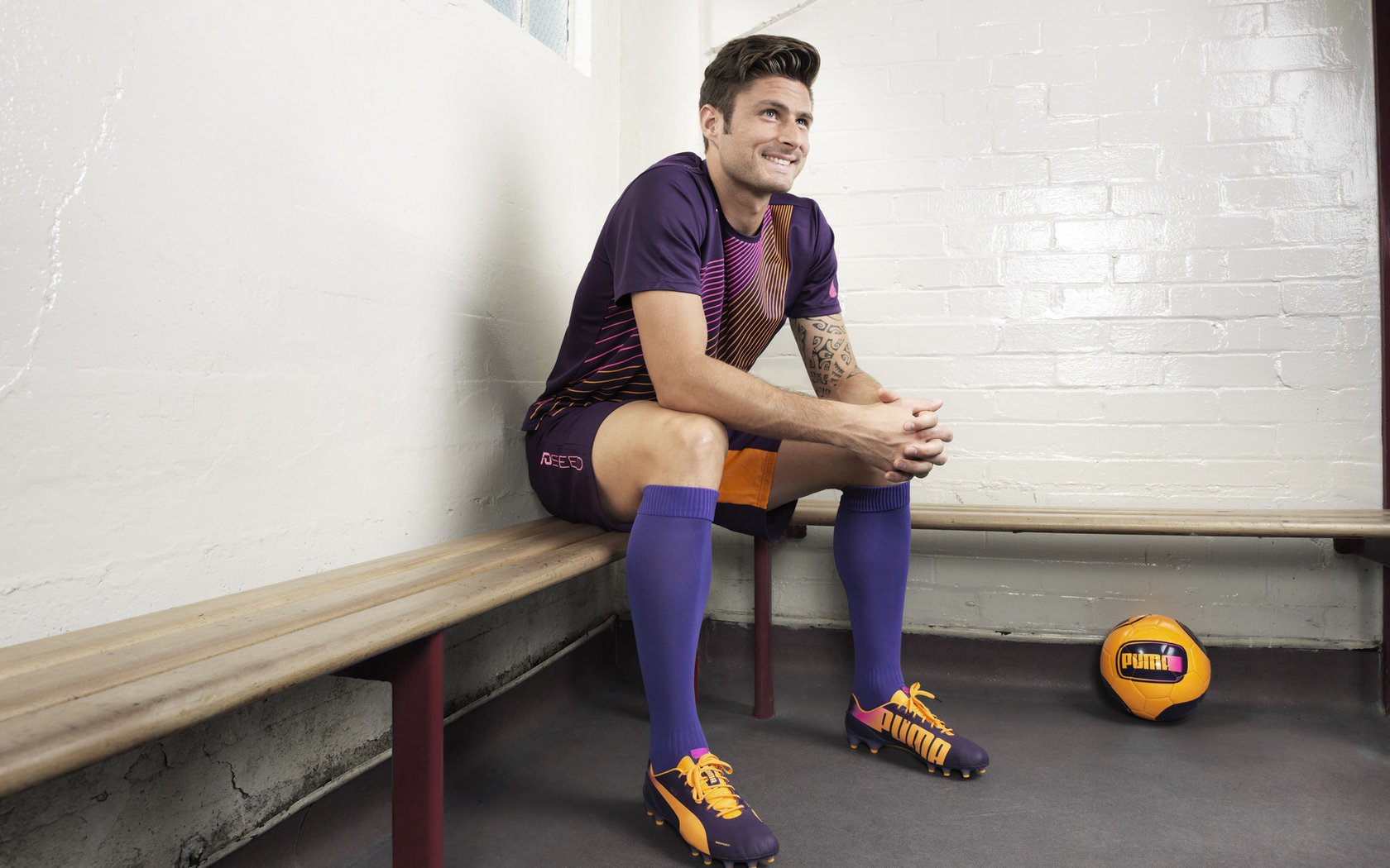 赛季中后段高频失误是否与战术混乱相关