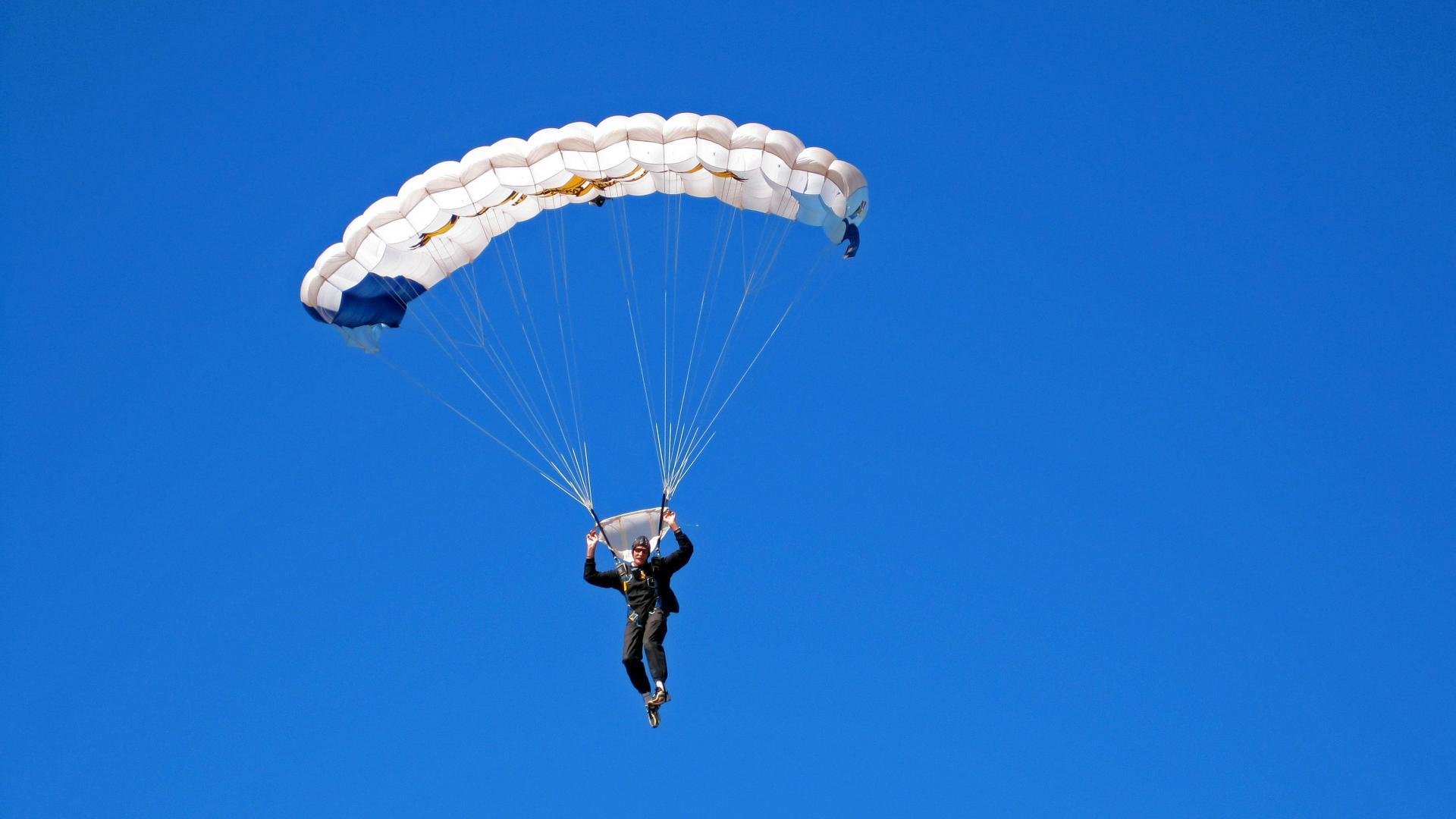 张雨霏混合泳泳姿优美，张雨霏游泳项目
